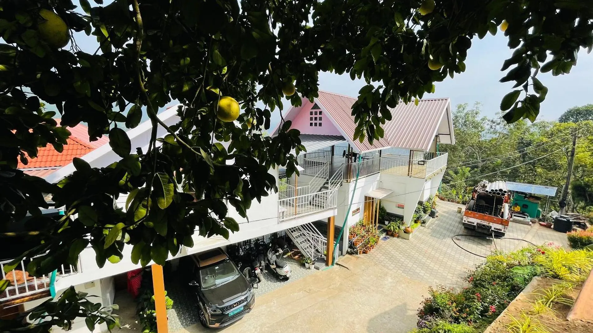 Vue Dale Retreats Munnar Hotel